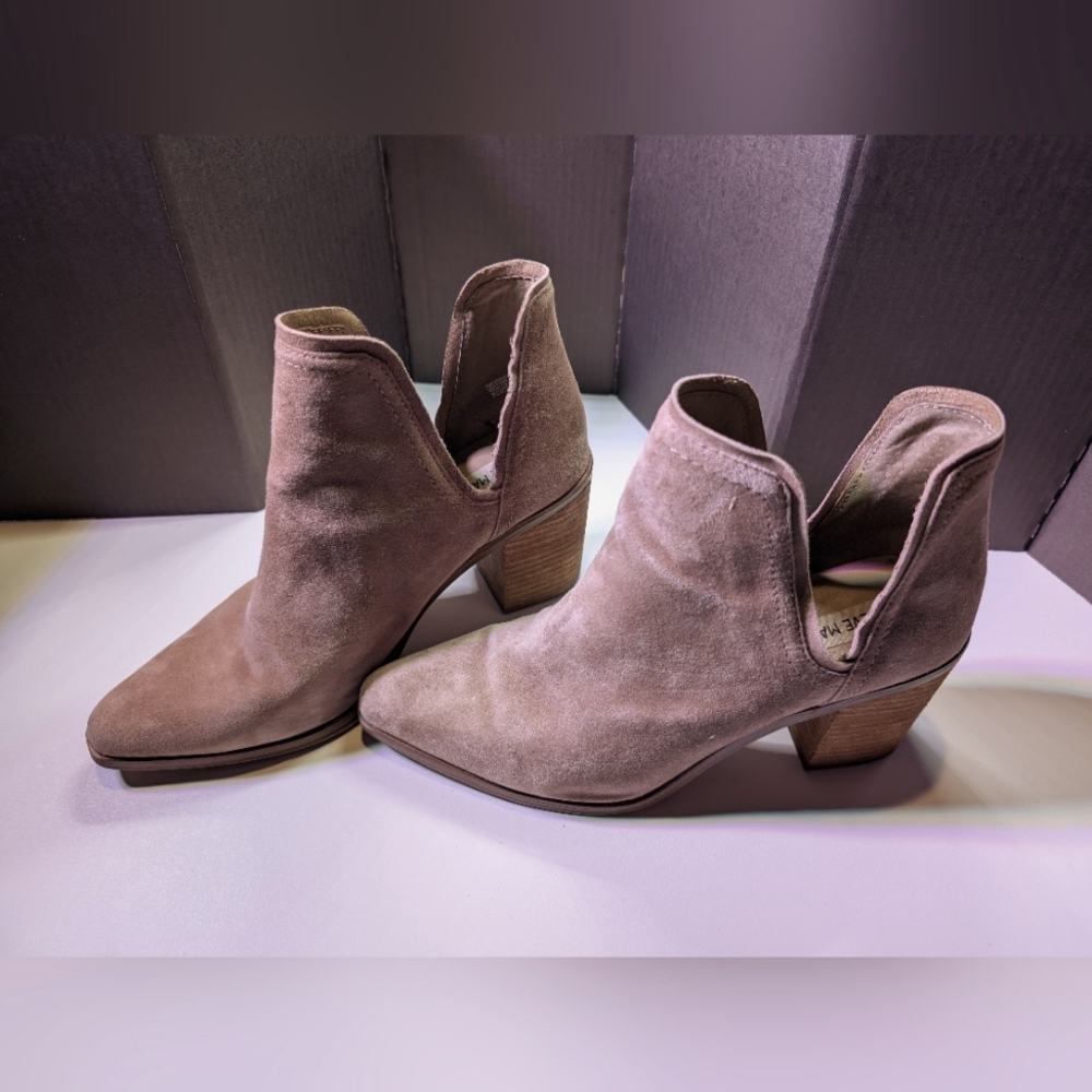 Steve Madden Havannah Taupe Pointed Toe Bootie